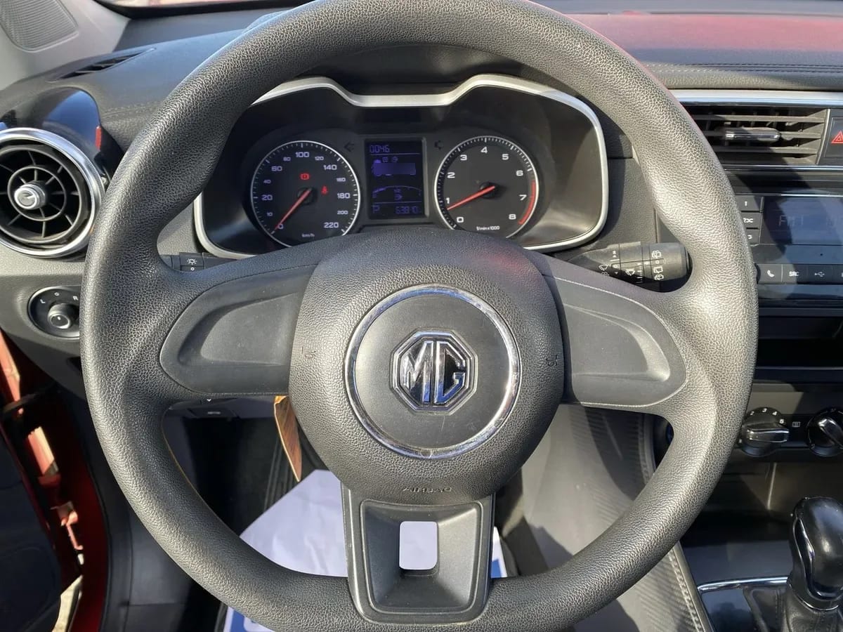 MG Mg Zs 1.5 Std At 5p año 2020