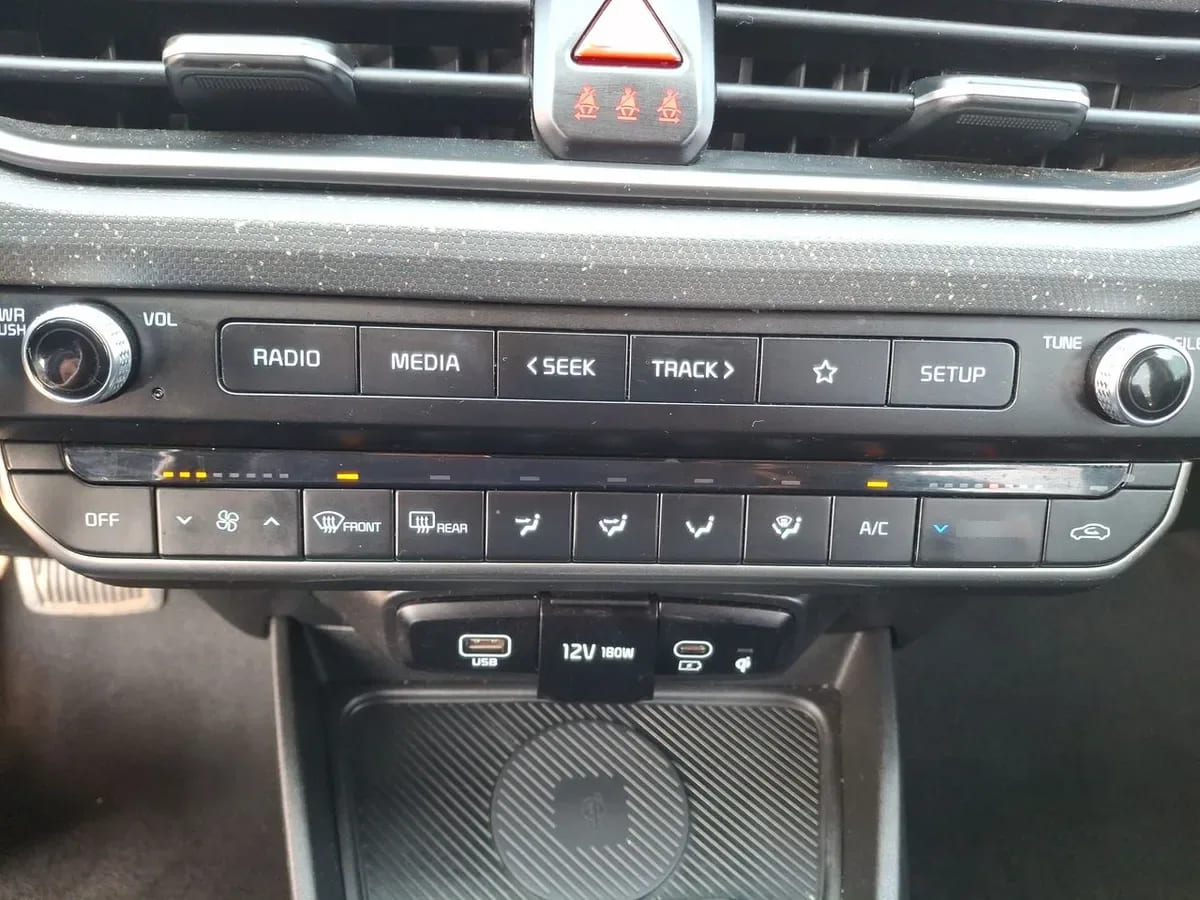 Kia K3 Cross 1.6 Ex 4x2 At 5p año 2024