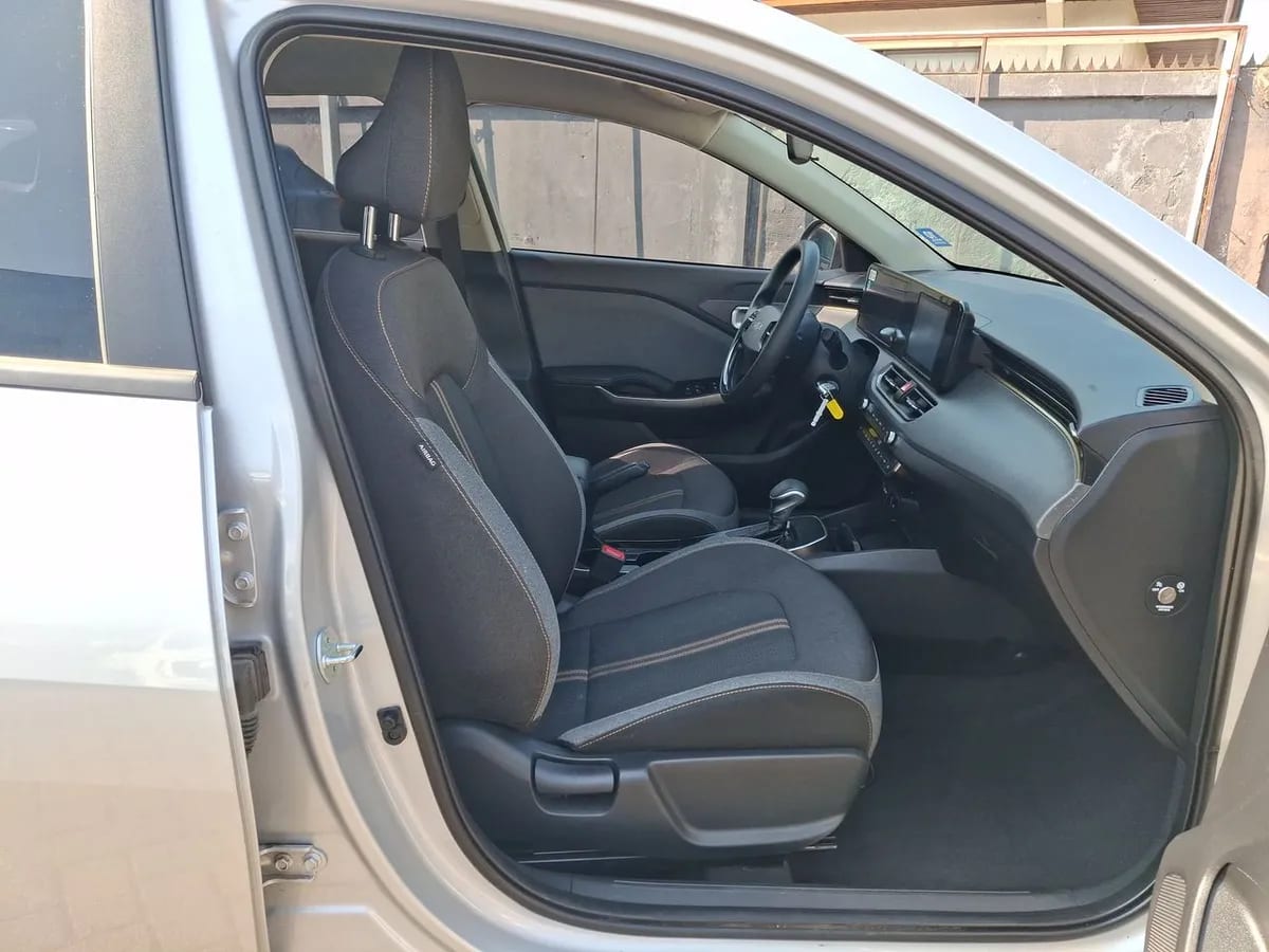Kia K3 Cross 1.6 Ex 4x2 At 5p año 2024