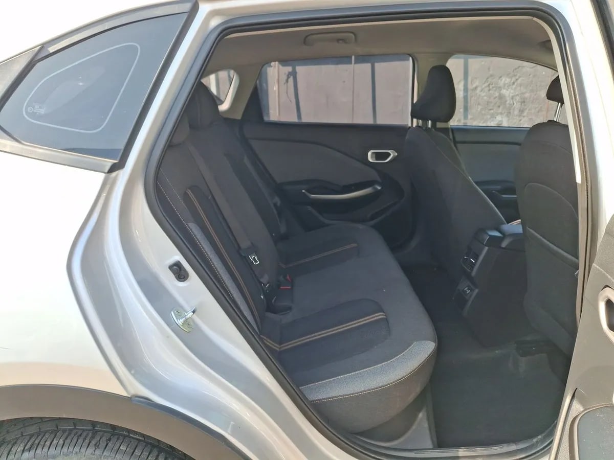Kia K3 Cross 1.6 Ex 4x2 At 5p año 2024