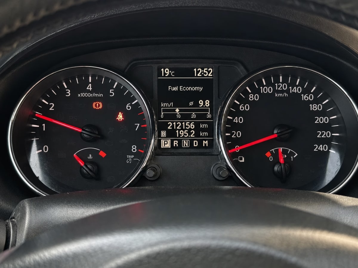 Toyota Qashqai Rav4 Le año 2013