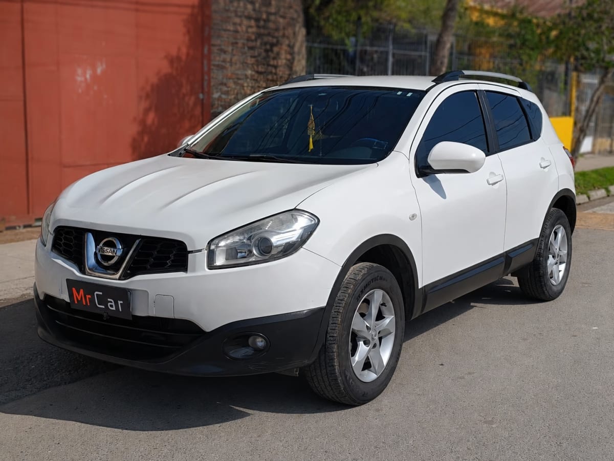Toyota Qashqai Rav4 Le año 2013