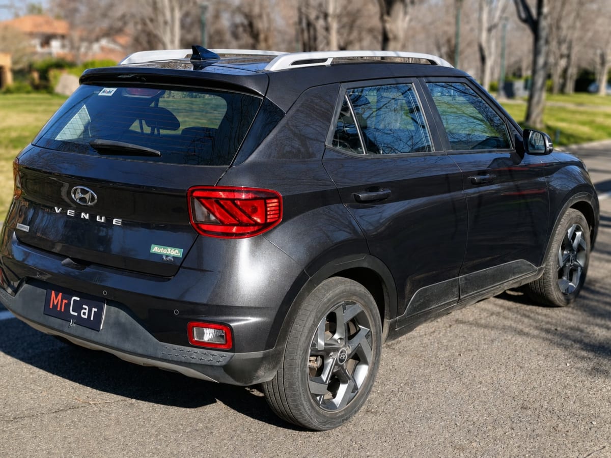 Hyundai Venue Veneu Qx año 2022