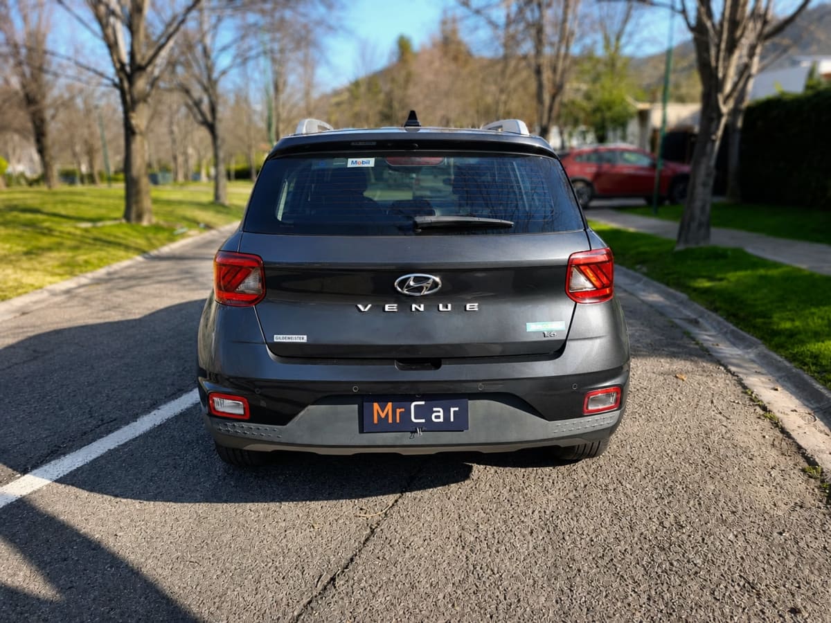 Hyundai Venue Veneu Qx año 2022