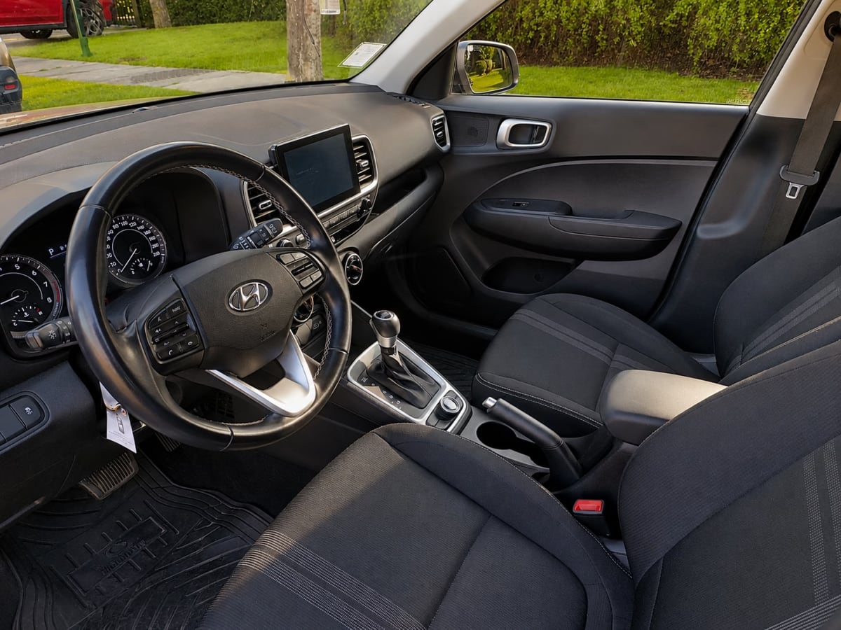 Hyundai Venue Veneu Qx año 2022