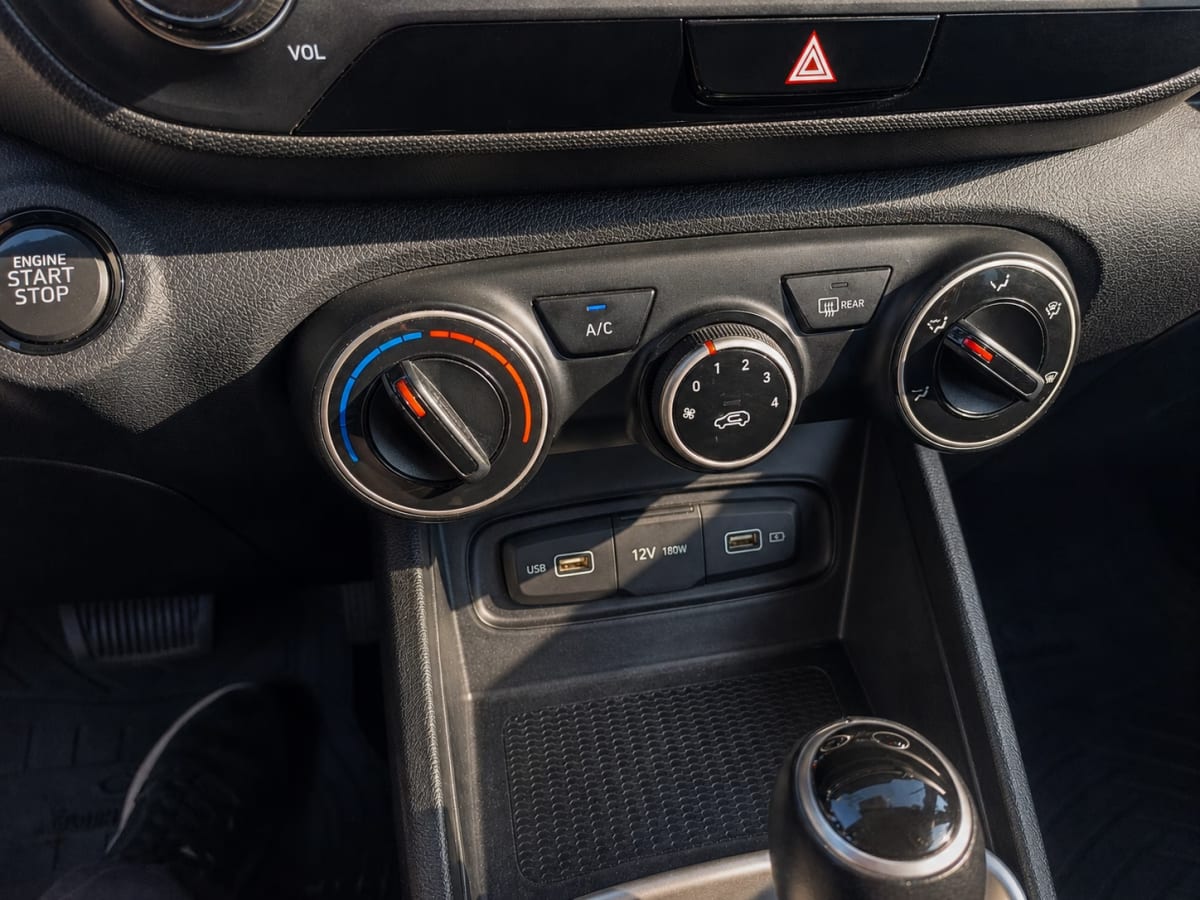 Hyundai Venue Veneu Qx año 2022