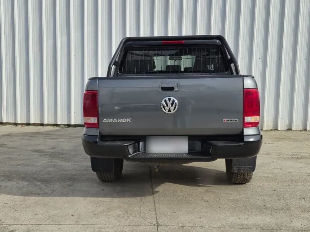 Volkswagen Amarok Dcab Tdi 4x4 Trendline 2.0 año 2023