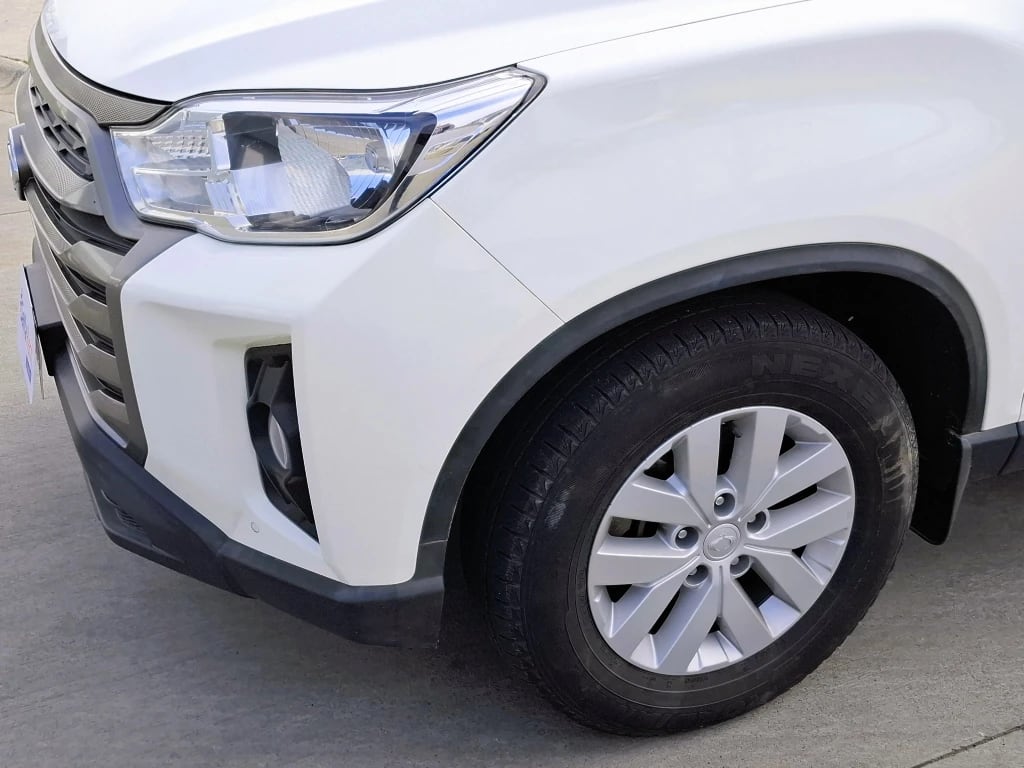 Ssangyong Grand Musso Grand Musso 2.2 4x2 Mt Full-Ql612 año 2023