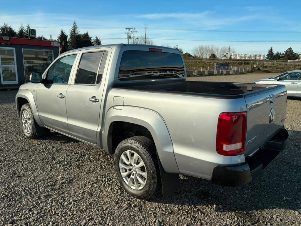 Volkswagen Amarok Dcab Tdi 4x4 Trendline 2.0 año 2023