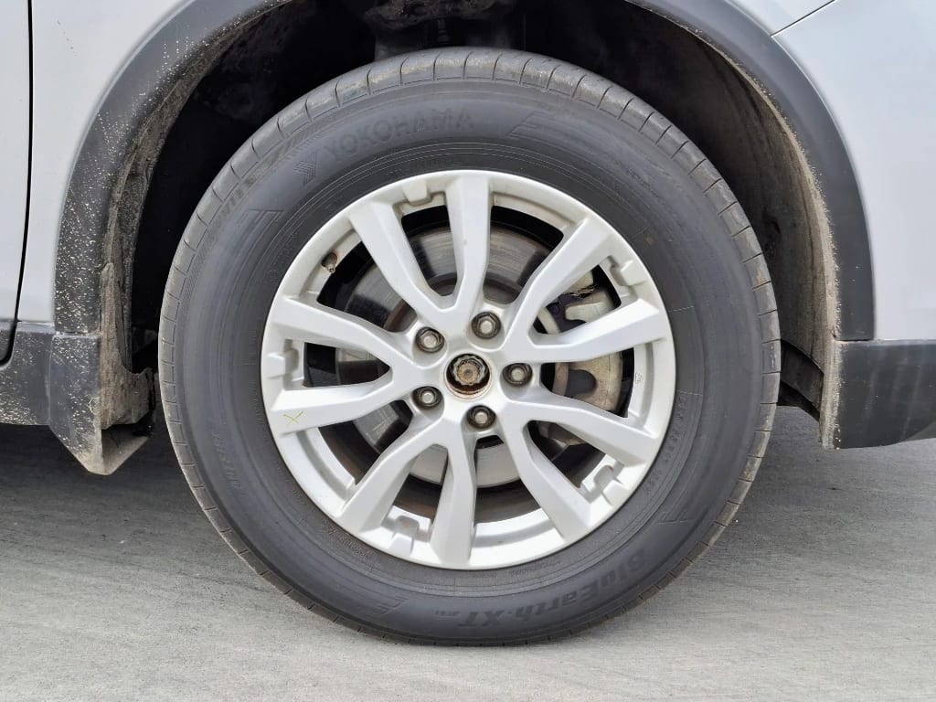 Nissan X-Trail X-Trail Sense 2.5 At 4x2 3f año 2021