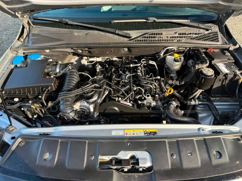 Volkswagen Amarok Dcab Tdi 4x4 Trendline 2.0 año 2023