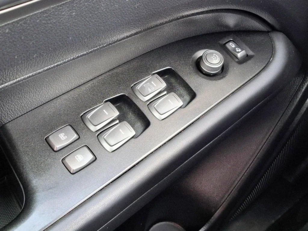 Ssangyong Grand Musso Grand Musso 2.2 4x2 Mt Full-Ql612 año 2023