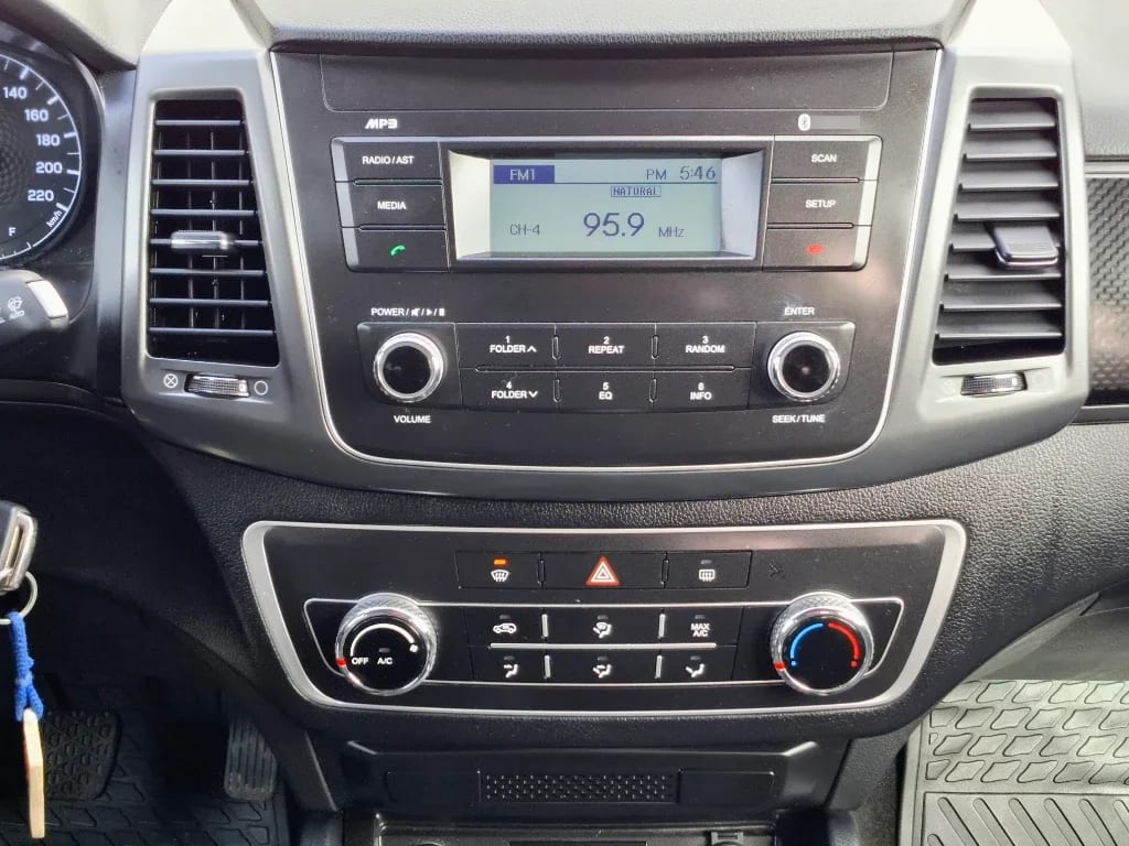 Ssangyong Grand Musso Grand Musso 2.2 4x2 Mt Full-Ql612 año 2023