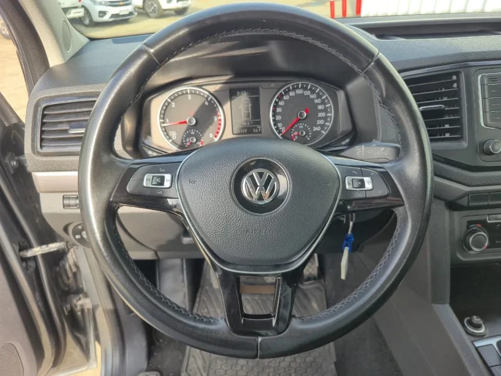 Volkswagen Amarok Dcab Tdi 4x4 Trendline 2.0 año 2023