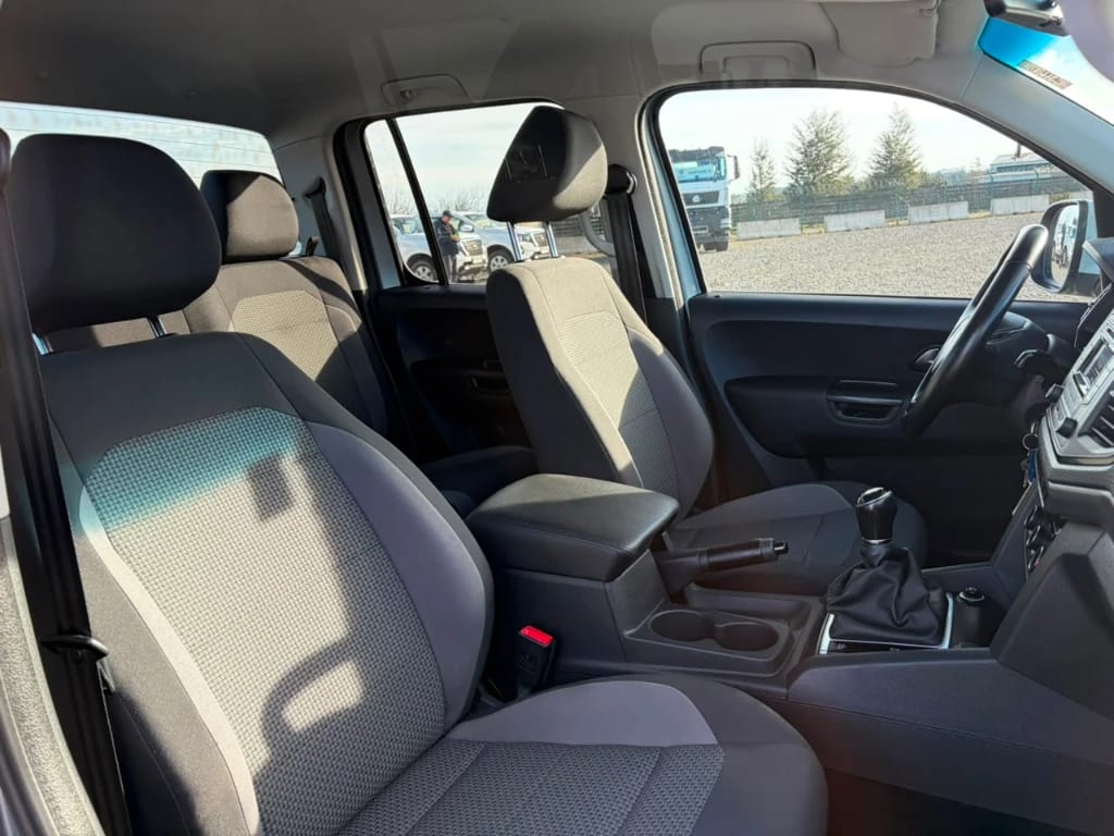Volkswagen Amarok Dcab Tdi 4x4 Trendline 2.0 año 2023