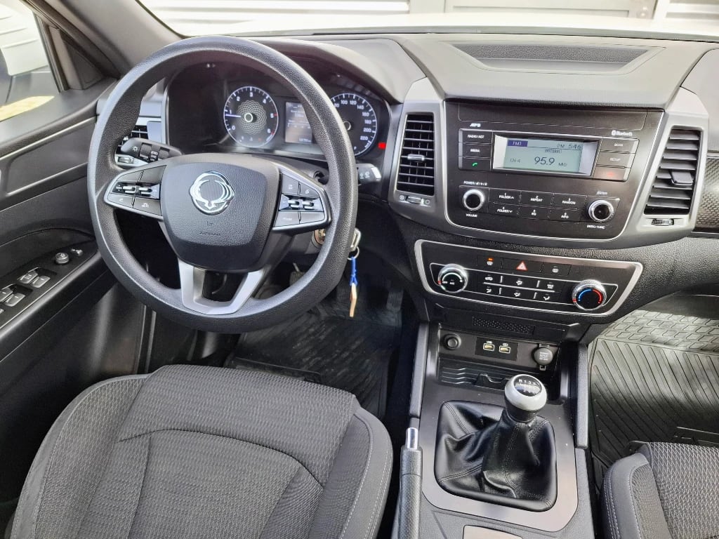 Ssangyong Grand Musso Grand Musso 2.2 4x2 Mt Full-Ql612 año 2023