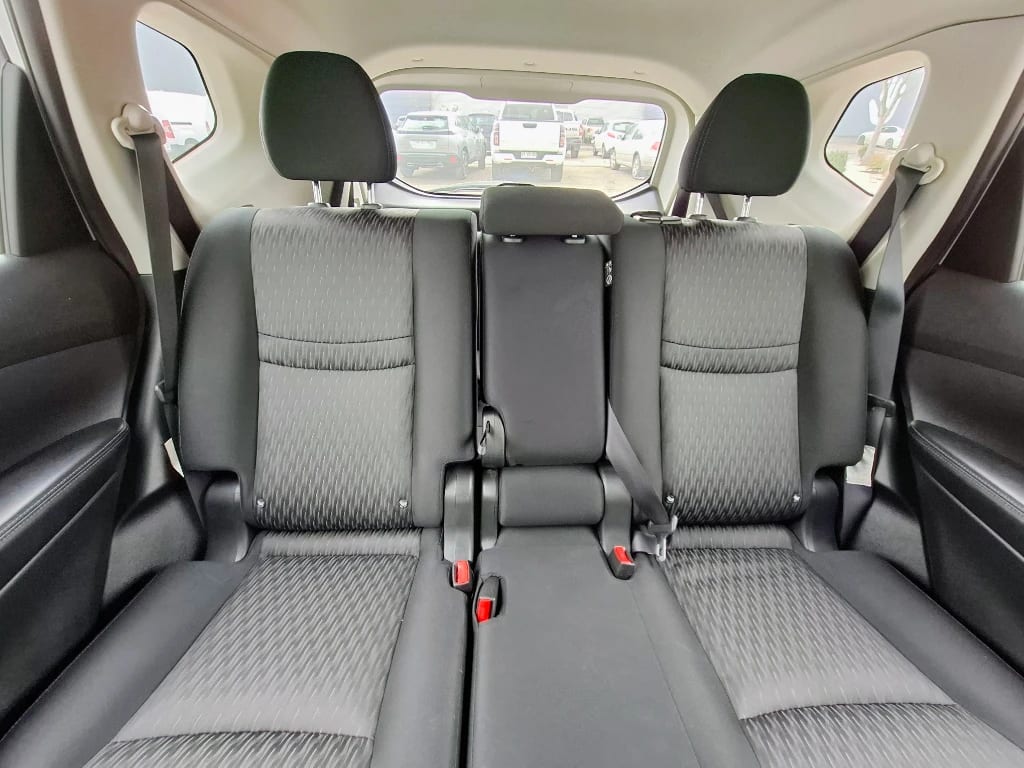 Nissan X-Trail X-Trail Sense 2.5 At 4x2 3f año 2021