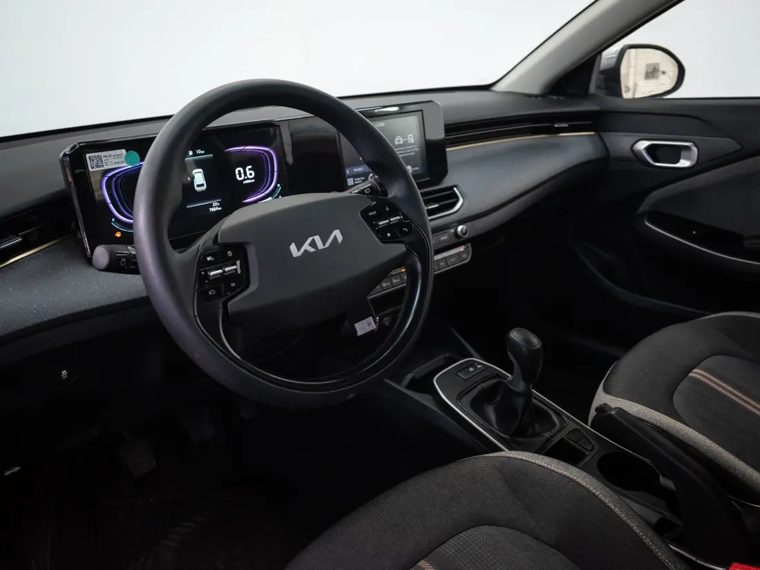 Kia K3 Cross Ex 1.6l 6mt año 2026