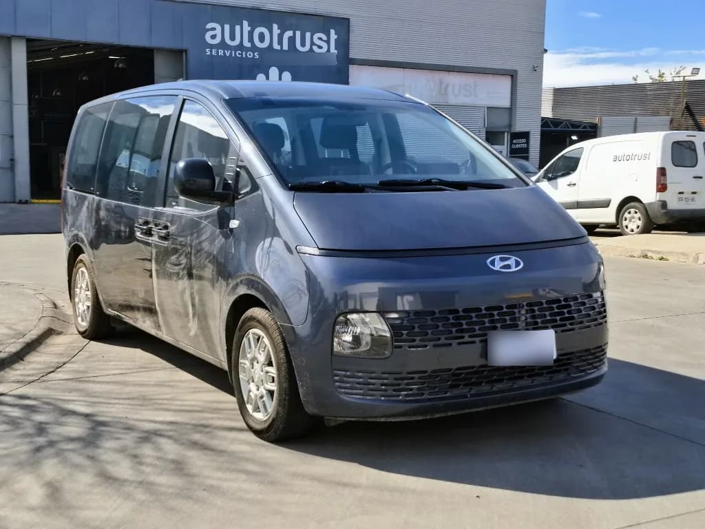 Hyundai Staria Staria Us4 Mb 2.2 Crdi At 9p año 2024