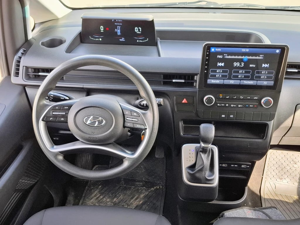 Hyundai Staria Staria Us4 Mb 2.2 Crdi At 9p año 2024