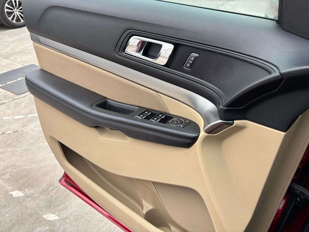Ford Explorer Xlt 4.2 año 2017