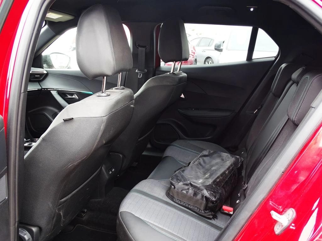 Peugeot 2008 Allure Pack año 2024