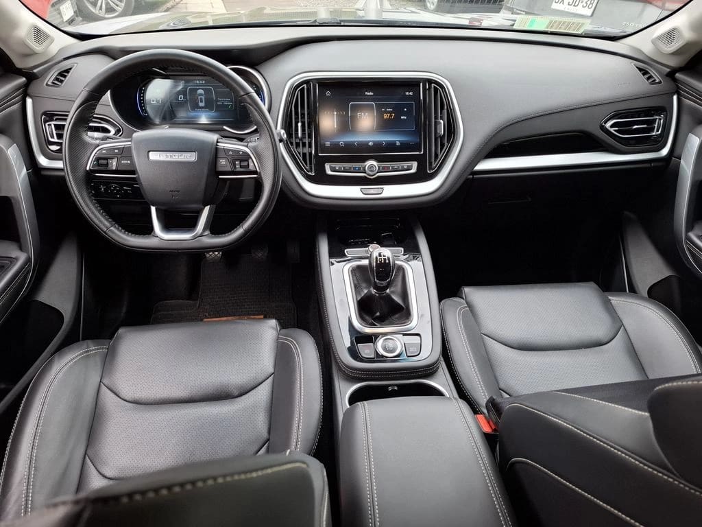 Jetour X70 1.5t Lux 4x2 Mt 5p año 2024