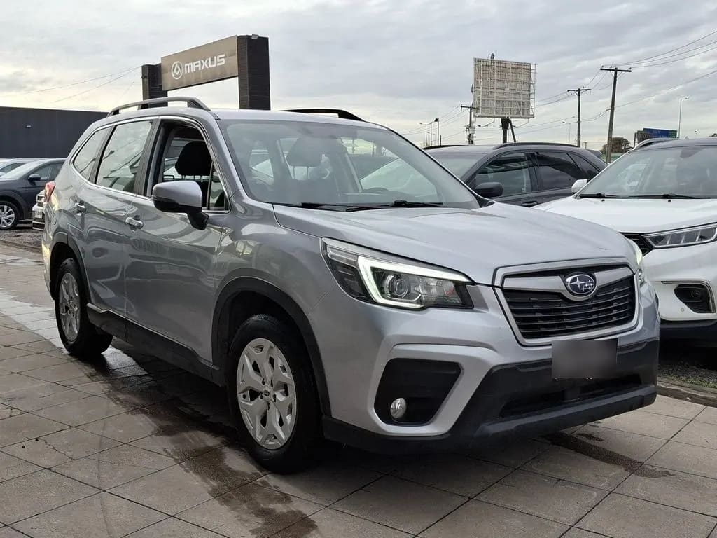 Subaru Forester 2.0 Dynamic Es At 4x4 año 2019