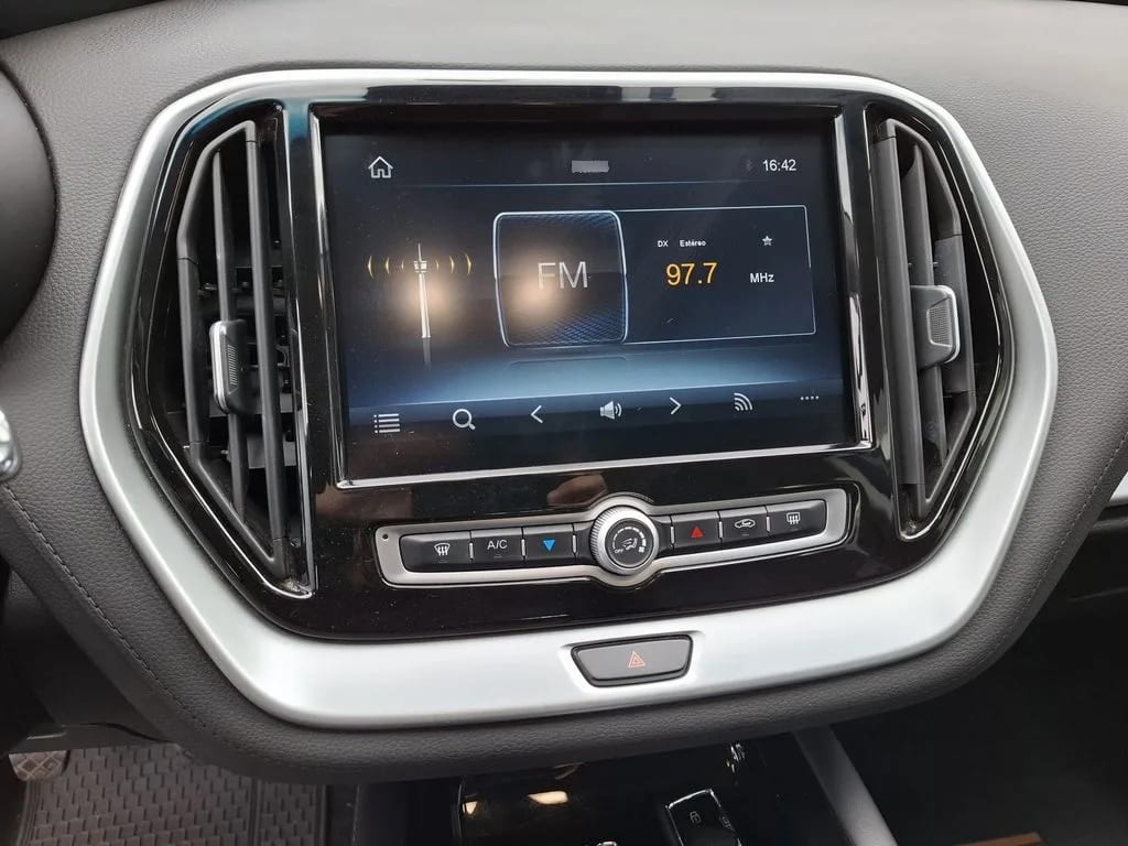Jetour X70 1.5t Lux 4x2 Mt 5p año 2024