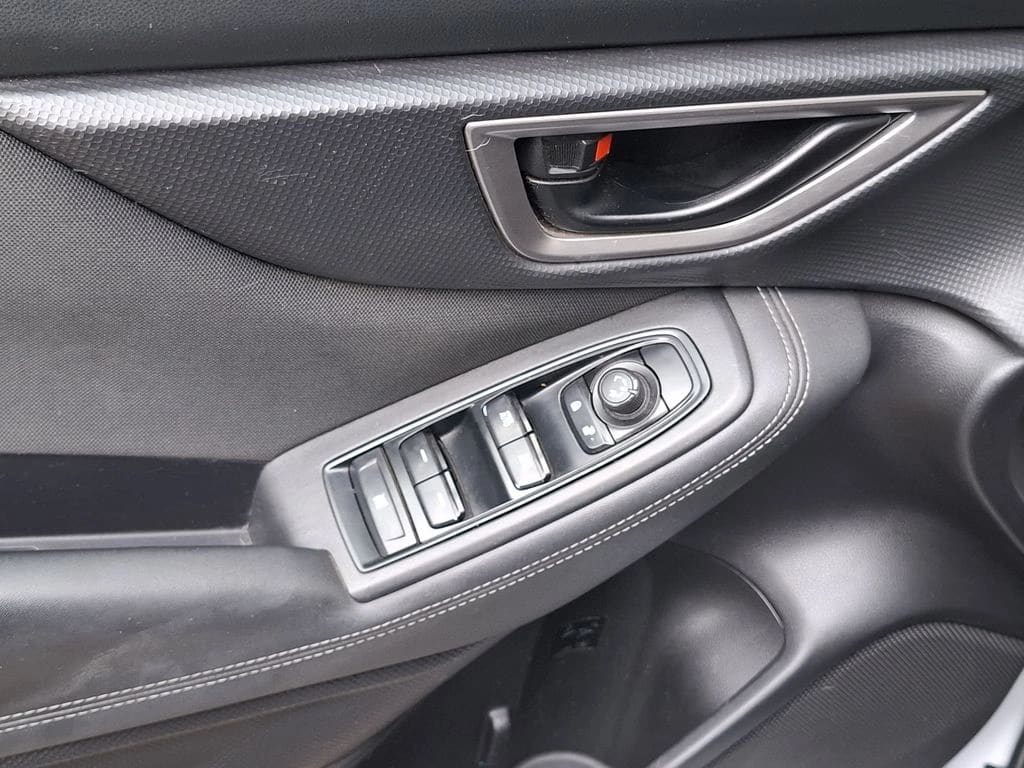 Subaru Forester 2.0 Dynamic Es At 4x4 año 2019