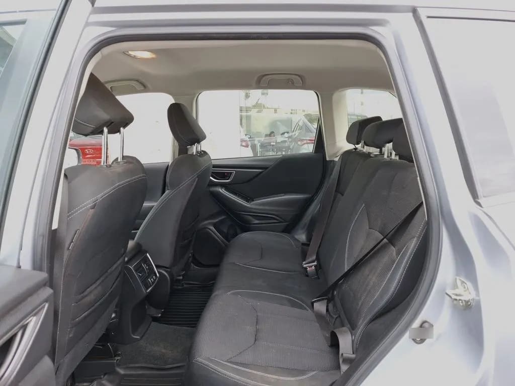 Subaru Forester 2.0 Dynamic Es At 4x4 año 2019