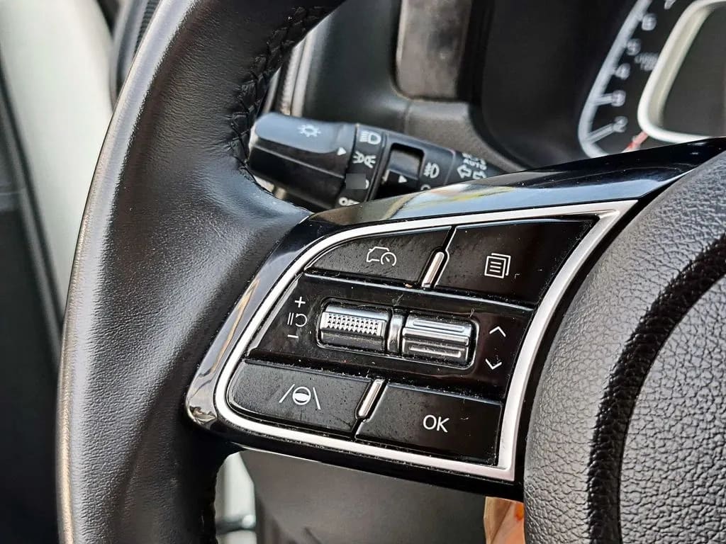 Kia Sonet Mt año 2025