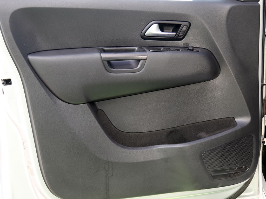 Volkswagen Amarok Comfortline At 2.0 4x4 año 2021
