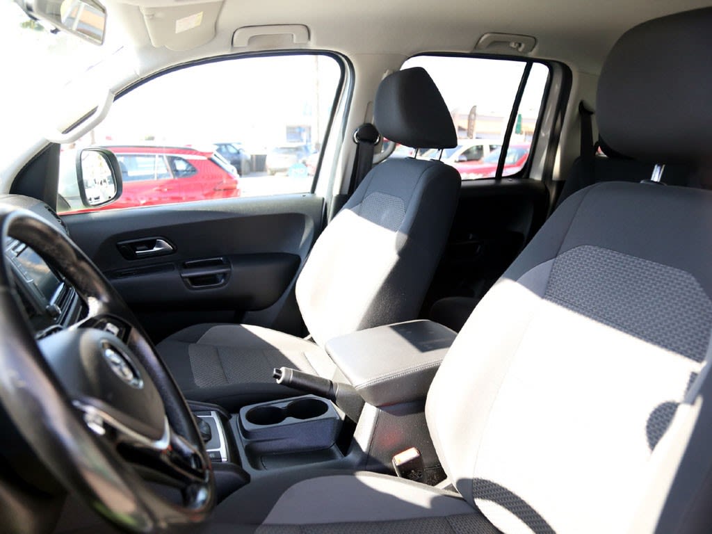 Volkswagen Amarok Comfortline At 2.0 4x4 año 2021