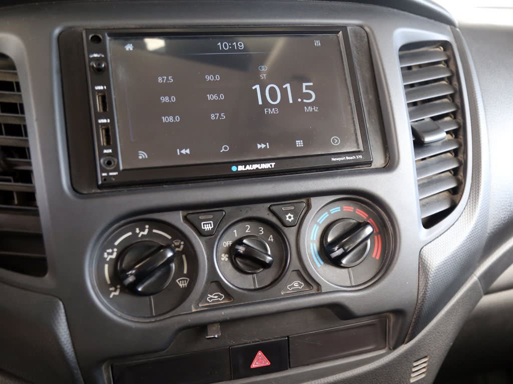 Mitsubishi L200 Katana 2.4 4x4 Mt año 2023
