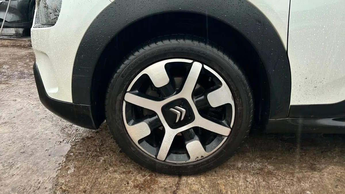 Citroen New Cactus Bluehdi Hb 1.5 Aut 1.5 Origins Hdi Diesel 4x2 120 Eat6 At 5p año 2020