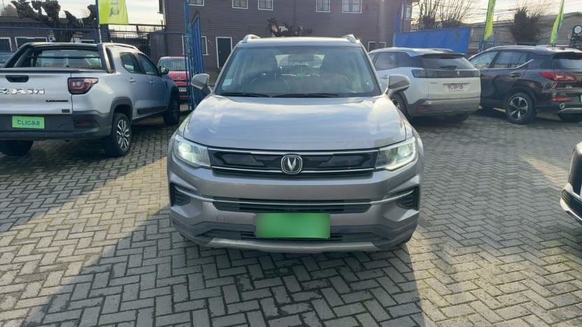 Changan Cs35 Plus 1.6 Luxury 4x2 Mt 5p año 2022
