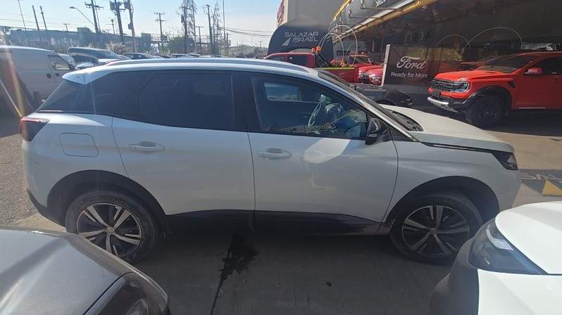 Peugeot 3008 1.2 Active Pack Puretech 130 4x2 Mt6 5p año 2024