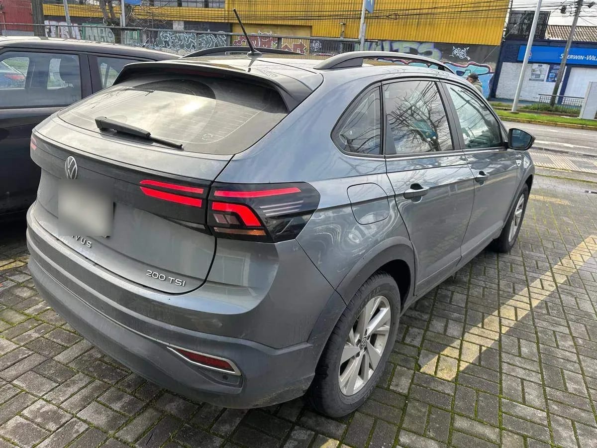 Volkswagen Nivus 1.0 Tsi Comfortline 4x2 At 5p año 2024
