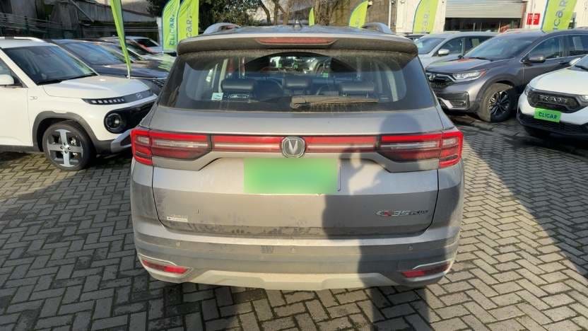 Changan Cs35 Plus 1.6 Luxury 4x2 Mt 5p año 2022