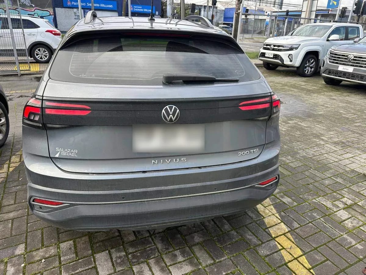 Volkswagen Nivus 1.0 Tsi Comfortline 4x2 At 5p año 2024