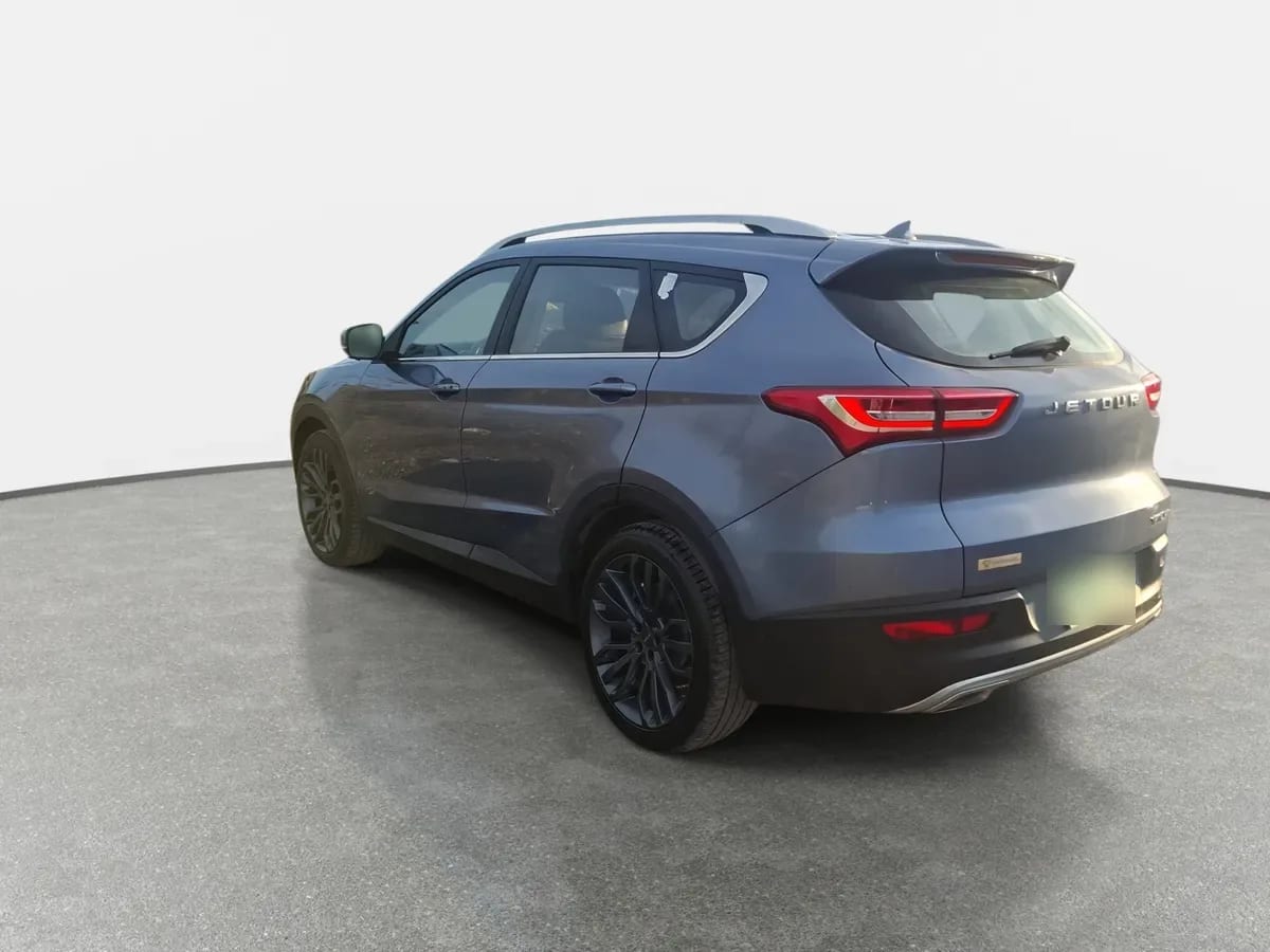 Jetour X70 1.5t Gls 4x2 Mt 5p año 2022