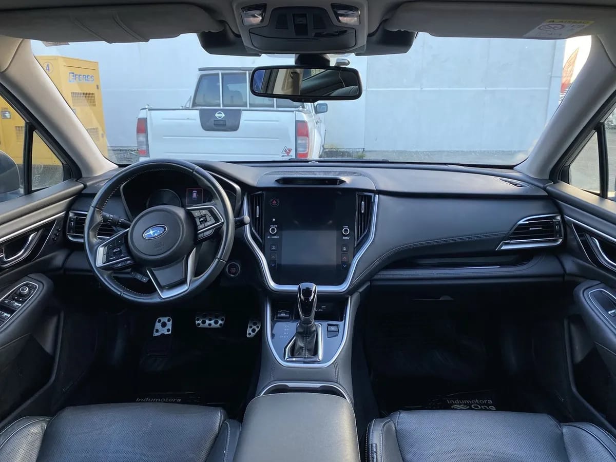 Subaru Outback 2.5i Touring Awd Cvt At 5p año 2022