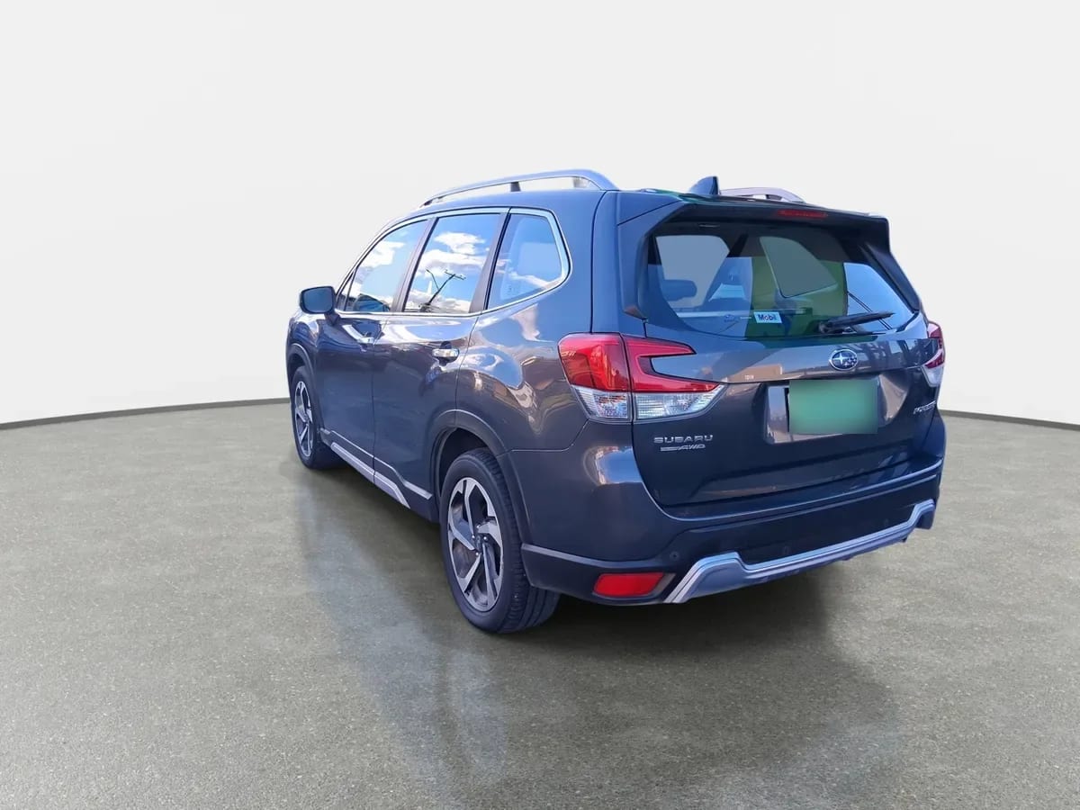 Subaru Forester 2.5i Limited Eyesight Gardx Awd At 5p año 2024
