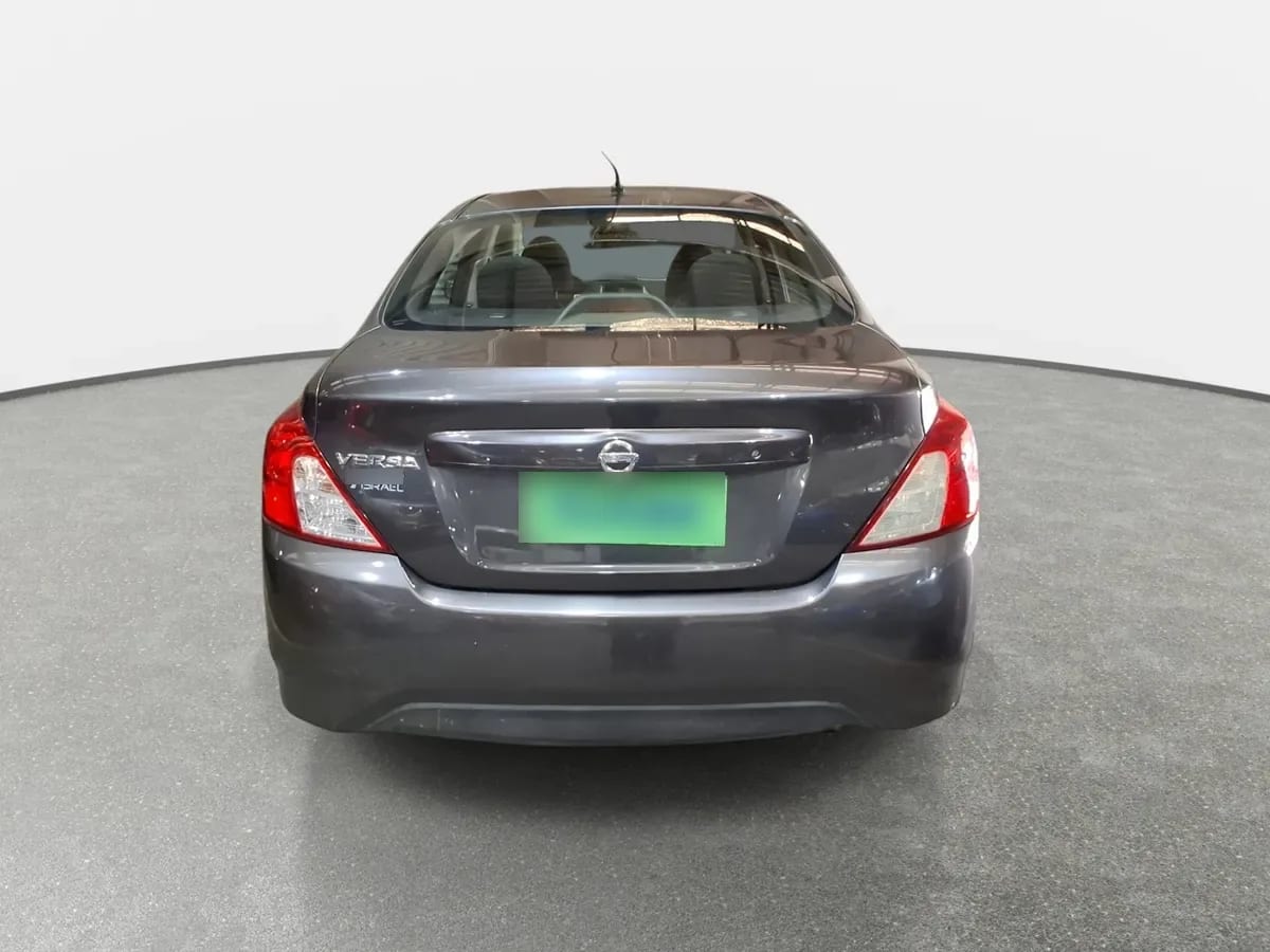 Nissan Versa 1.6 Sense Mt 4p año 2017