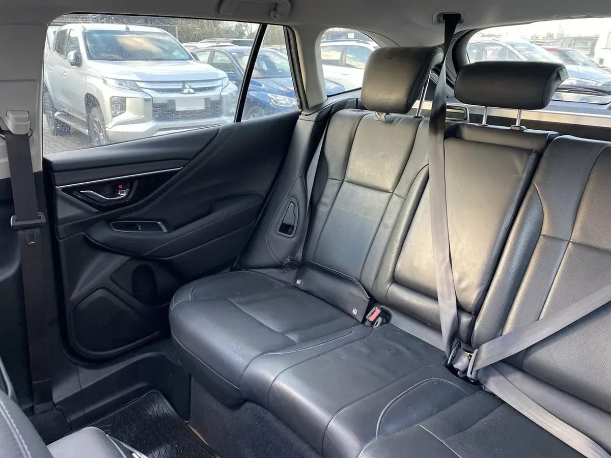 Subaru Outback 2.5i Touring Awd Cvt At 5p año 2022