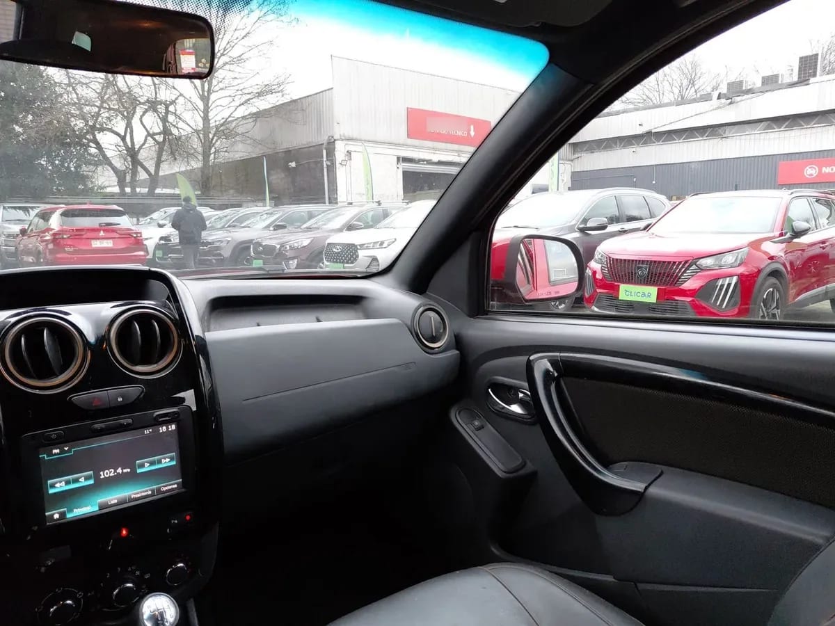 Renault Duster 2.0 Zen 4x2 Tech 6mt 5p año 2019
