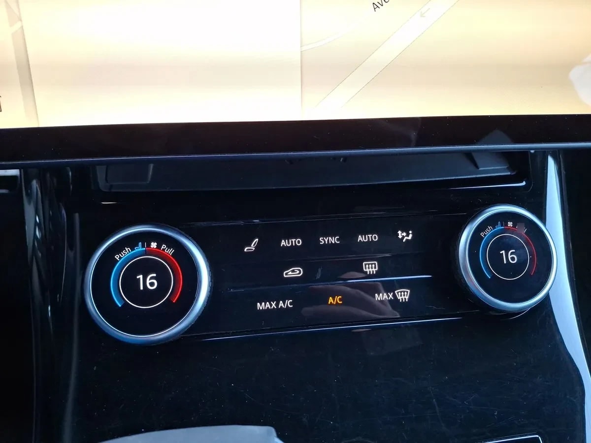 Land Rover Range Rover Sport 3.0 Dynamic Se Diesel 4x4 300 At 5p año 2024
