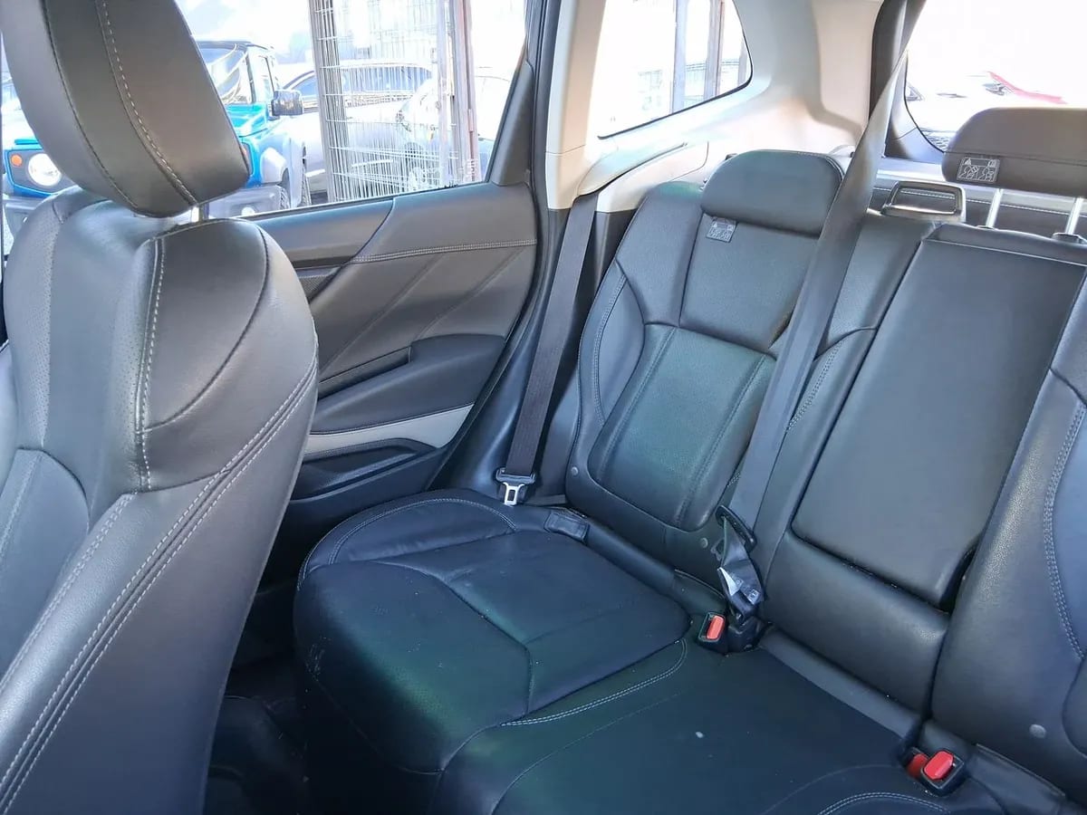 Subaru Forester 2.5i Limited Eyesight Gardx Awd At 5p año 2024