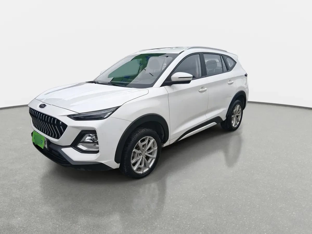 JAC Js8 1.5 Comfort Ce 4x2 6mt 5p año 2023